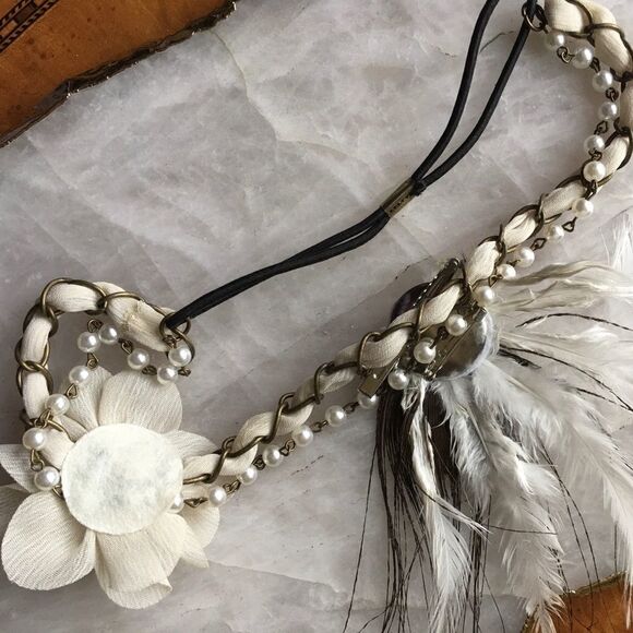 FLOWER PEARL Headband & Feather Peacock Pin! - Picture 3 of 5